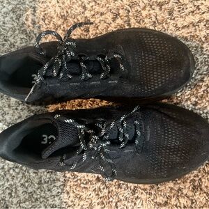 Women’s Adidas sneakers- Used size 7.5